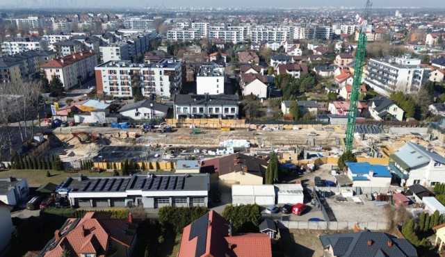 Ustawiliśmy żurawia nr 1, prace nabierają tempa!