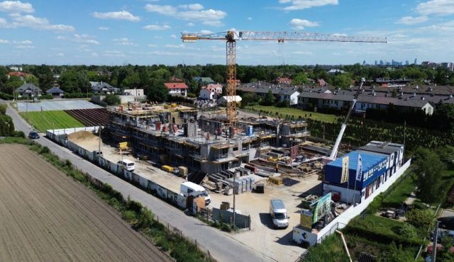 Kontynuujemy prace przy konstrukcji budynku.